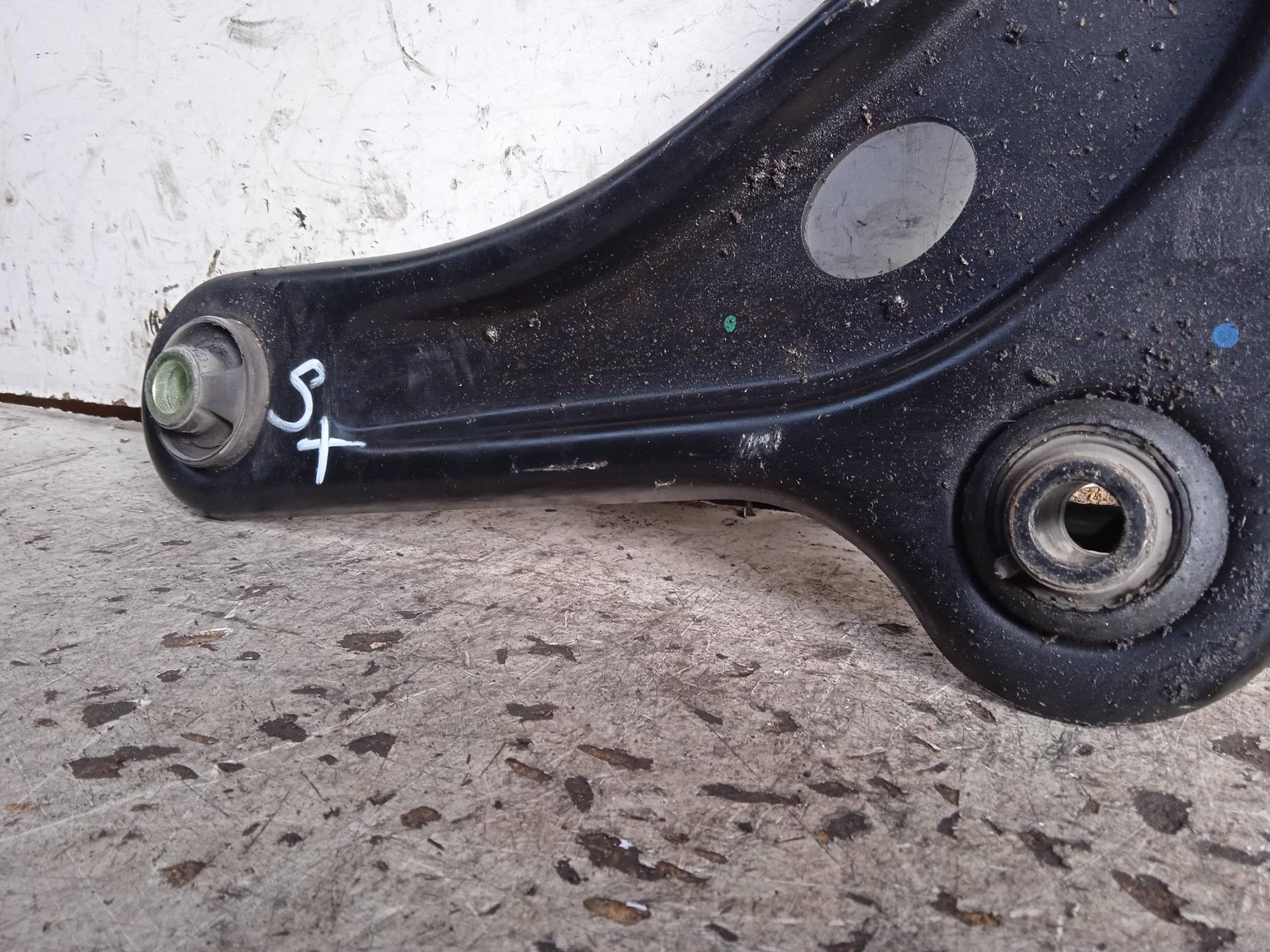 Braccio oscillante sosp. ant. sx.